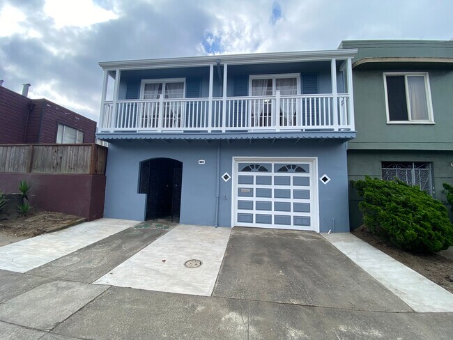 Foto del edificio - 2723 Rivera St