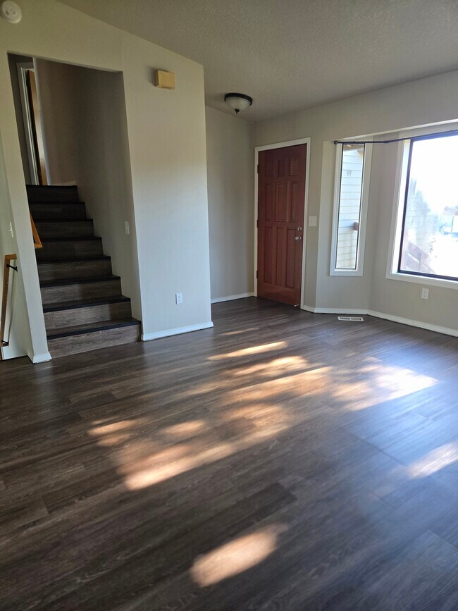 Foto del edificio - 680 NE Country Club Ave