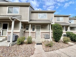 Building Photo - 1470 S Quebec Way