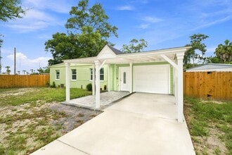 Building Photo - 1301 Fortune Ave