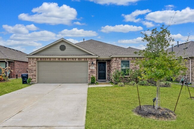 Foto del edificio - 15127 Willow Tree Ln