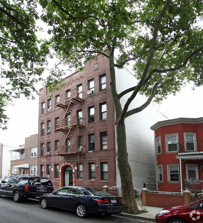 Primary Photo - 1852-1854 67th St