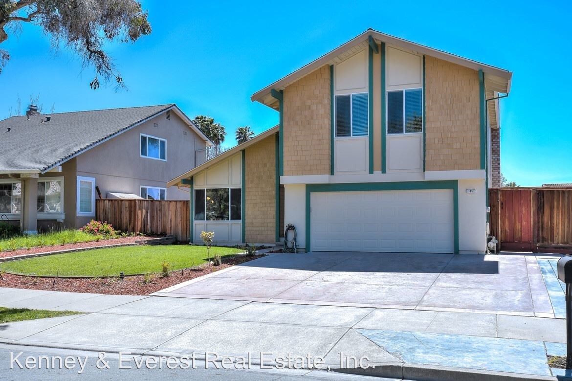 Primary Photo - 4 br, 2.5 bath House - 145 Tonopah Drive