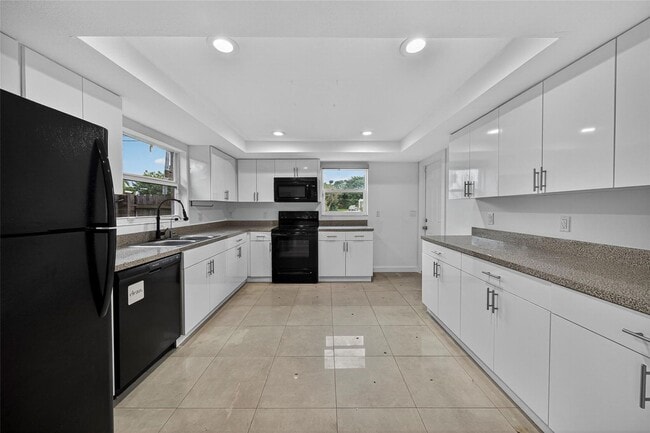 Photo - 206 NW 5th Ave House