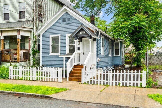 Building Photo - 117 Fillmore St