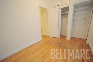 Building Photo - 213 Water St