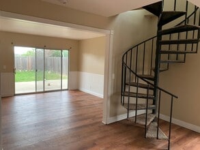 Building Photo - 1264 Mira Flores Dr