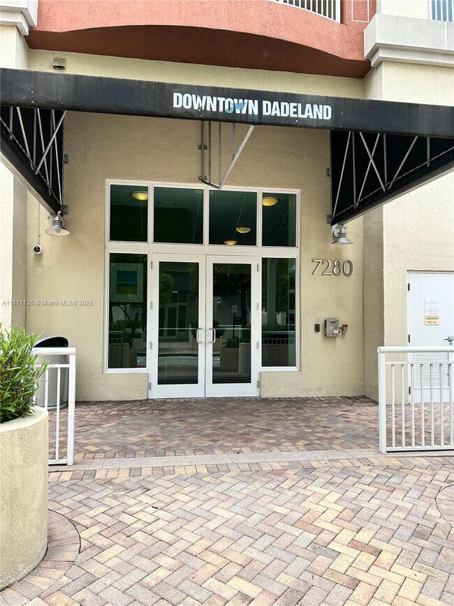 Foto del edificio - 7280 SW 89th St