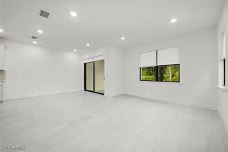 Building Photo - 4286 Sonoma Oaks Dr