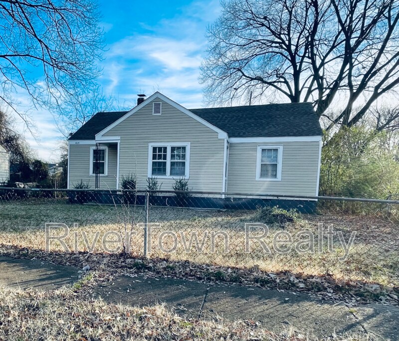 Primary Photo - 1628 Amarillo St