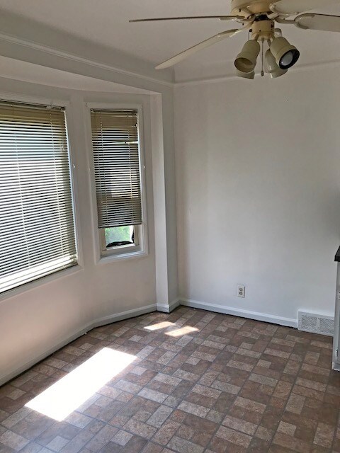 Foto del edificio - 16483 Manning St