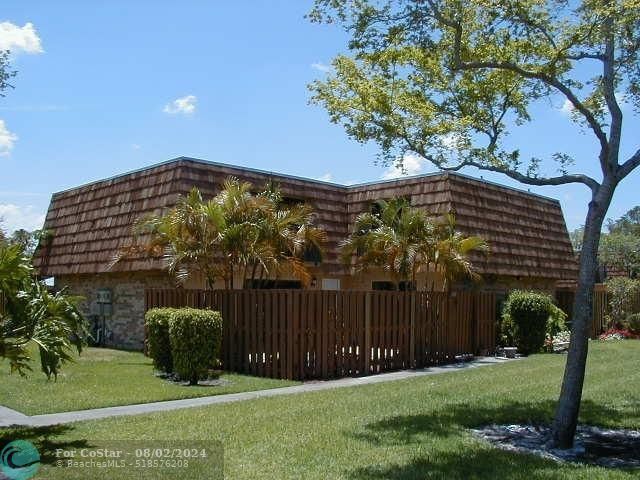 Primary Photo - 4069 Wimbledon Dr