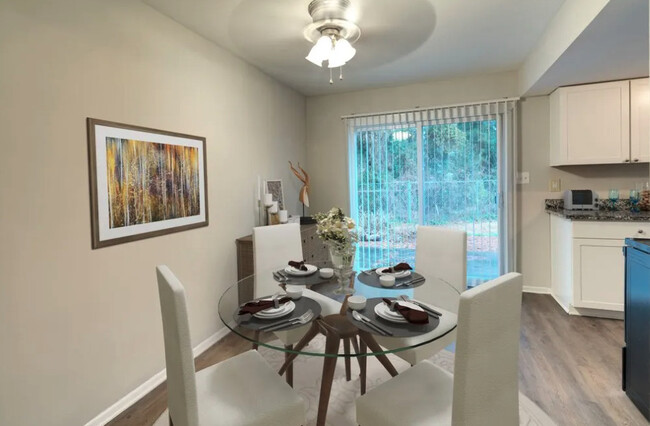 Comedor - Cobbs Creek Apartment Homes