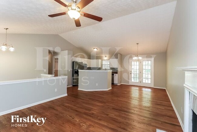 Foto del edificio - 5514 Chestnut Creek Ln