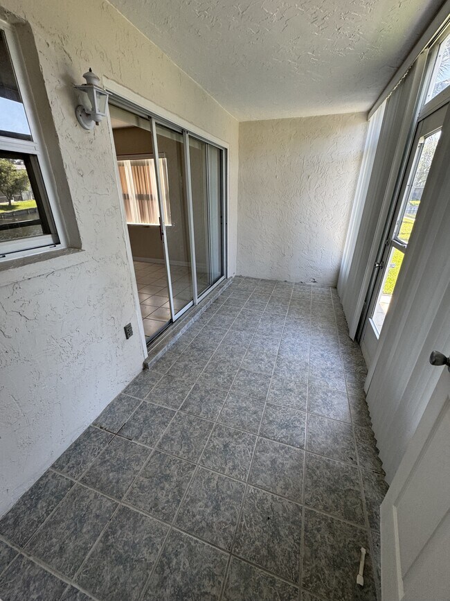 Foto del edificio - 416 Dove Ln