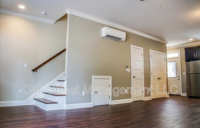 Foto del edificio - 913 W M.L.K. Blvd