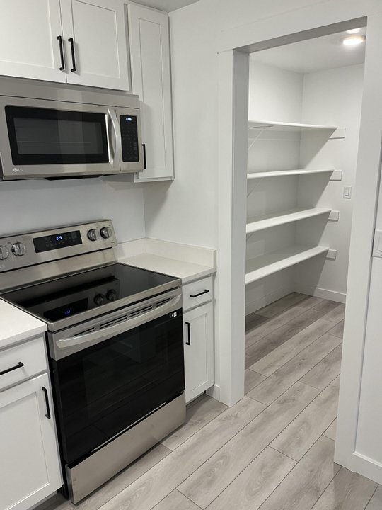 Foto del edificio - 550 W Pkwy Dr