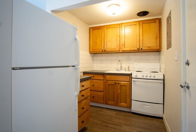 Building Photo - 3717 S Corbett Ave