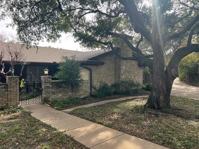 Foto del edificio - 4227 Altamesa Blvd