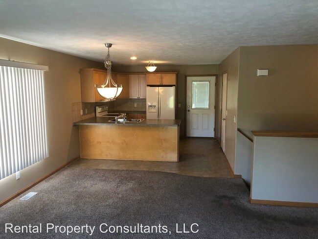 Building Photo - 2651-2653 Briarwood Ct SE