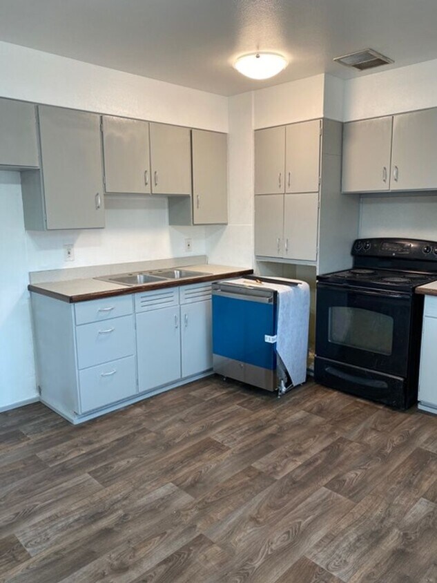 Foto principal - 826 3rd Ave S