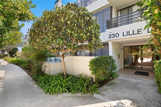 Building Photo - 230 Lille Ln