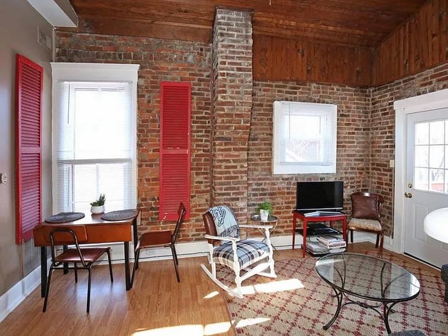 Photo - 13 Albro St Apartment