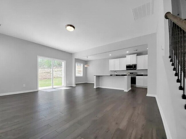 Foto del edificio - 511 Baycraft Ln