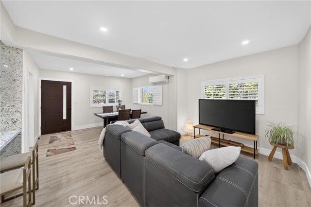 Foto del edificio - 5929 Weaver Ln