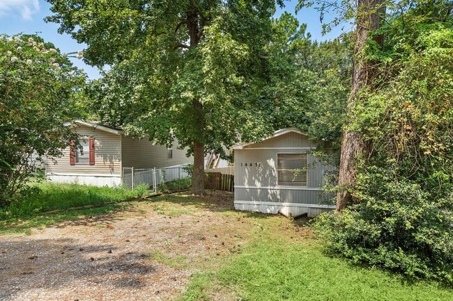 Building Photo - 14431 W Lee Shore Dr