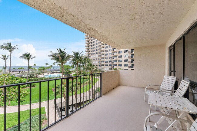 Foto del edificio - 4900 N Ocean Blvd