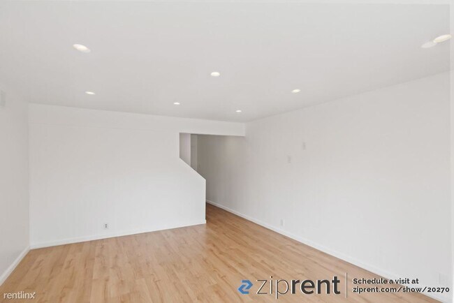 Building Photo - 3 br, 2.5 bath Townhome - 1779 Gazelle Way...