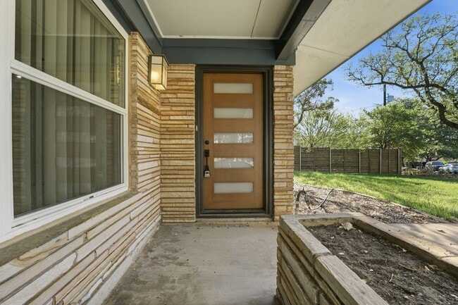 Foto del edificio - 502 Sunrise Cir