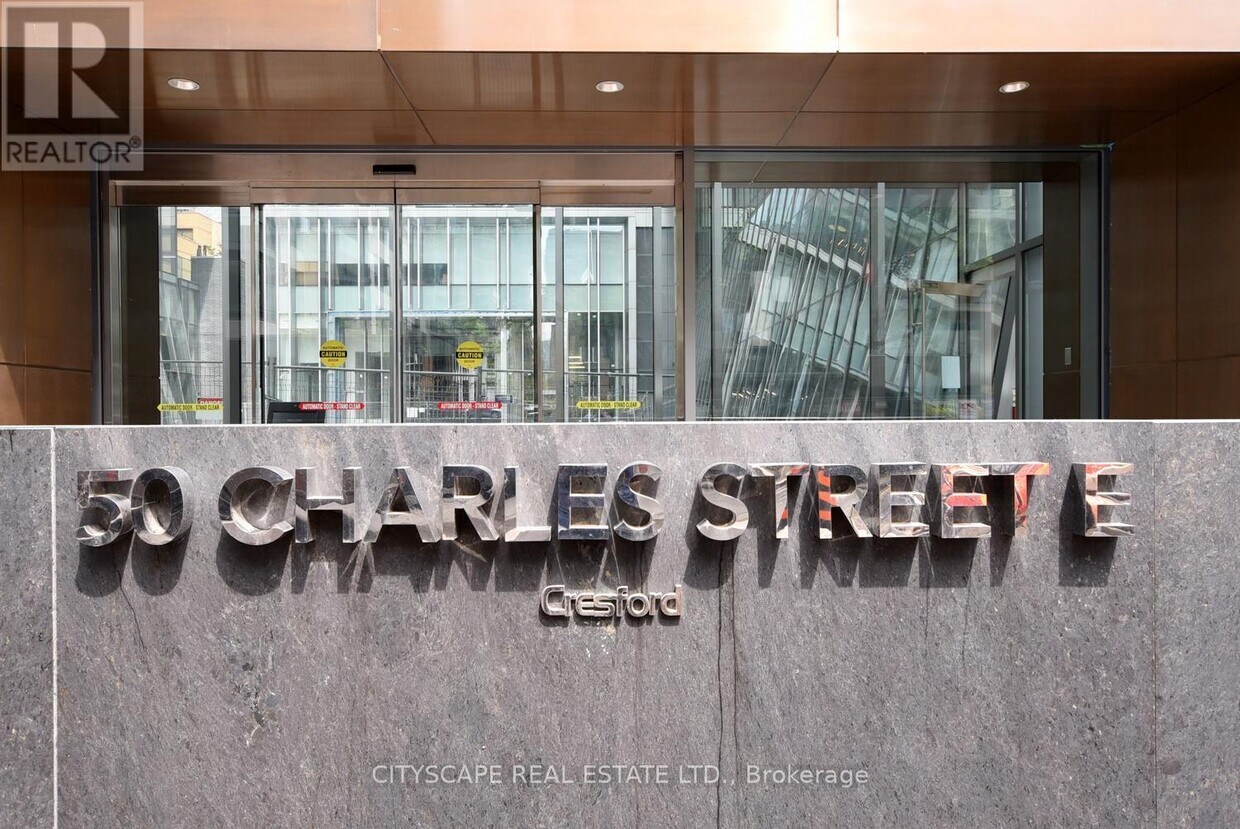 Photo principale - 50 Charles St E