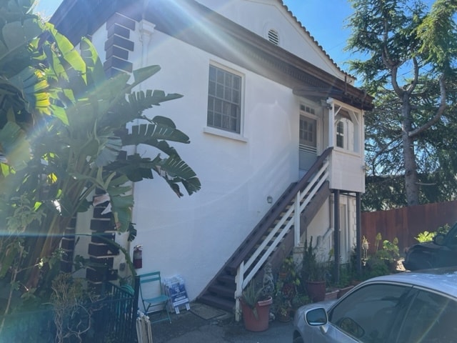 Building Photo - 321 Paloma Ave