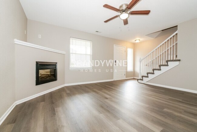 Foto del edificio - 1002 NE Deer Creek Rd