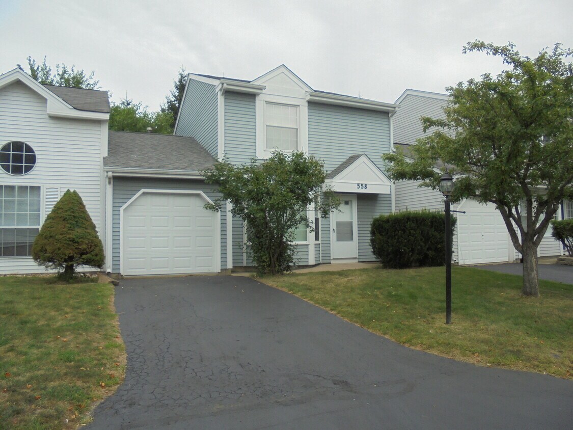 558 Nantucket Way, Island Lake, IL 60042 Townhouse for Rent in Island