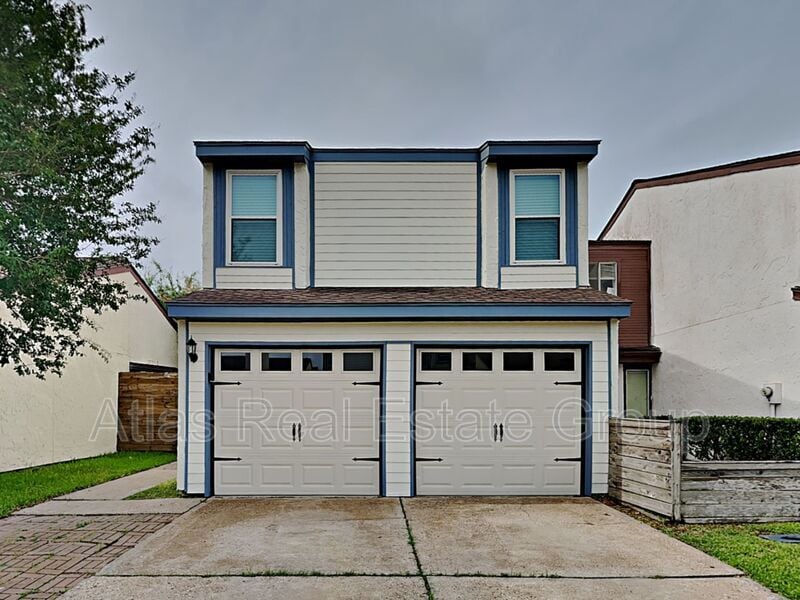 Primary Photo - 10327 Bell Gardens Dr