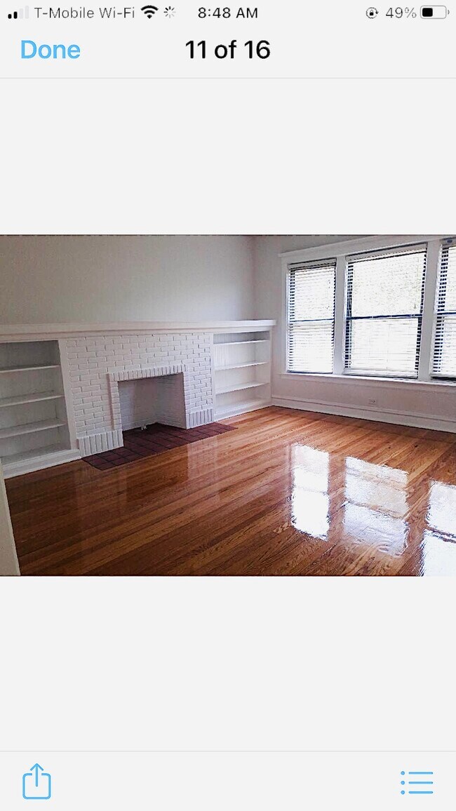 Living room - 4919 N Ashland Ave
