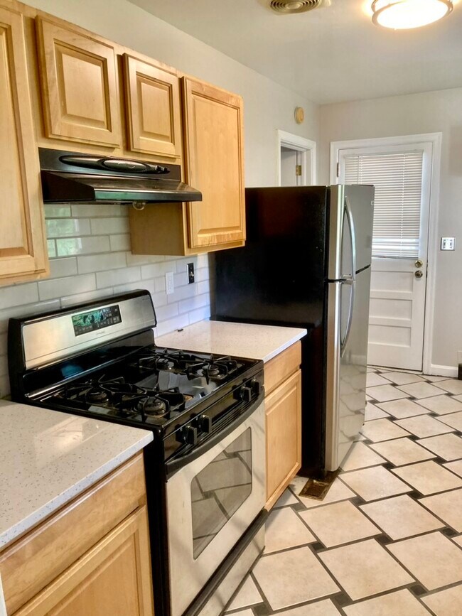 Foto del edificio - 1490 N Druid Hills Rd NE