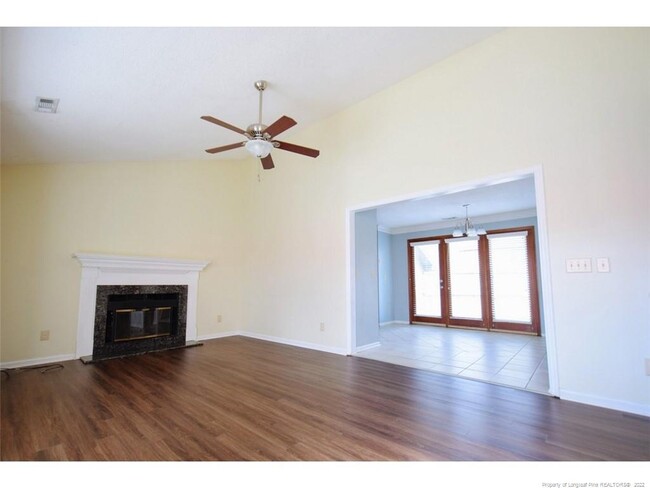 Building Photo - 106 Girard Ave