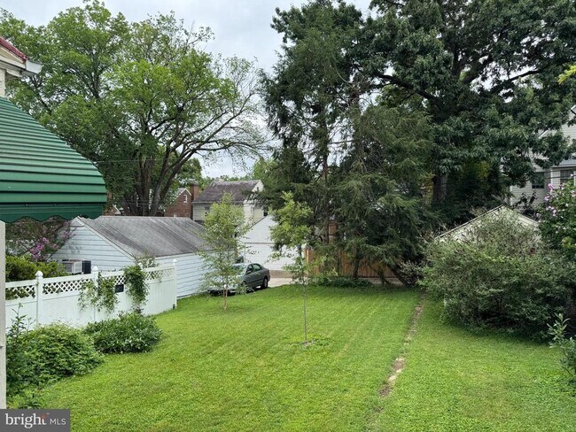 Foto del edificio - 4619 Yuma St NW