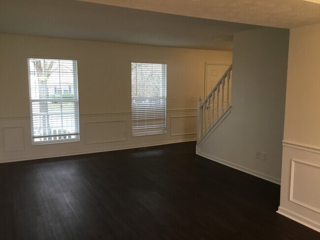 Building Photo - 975 Stone Ridge Lane
