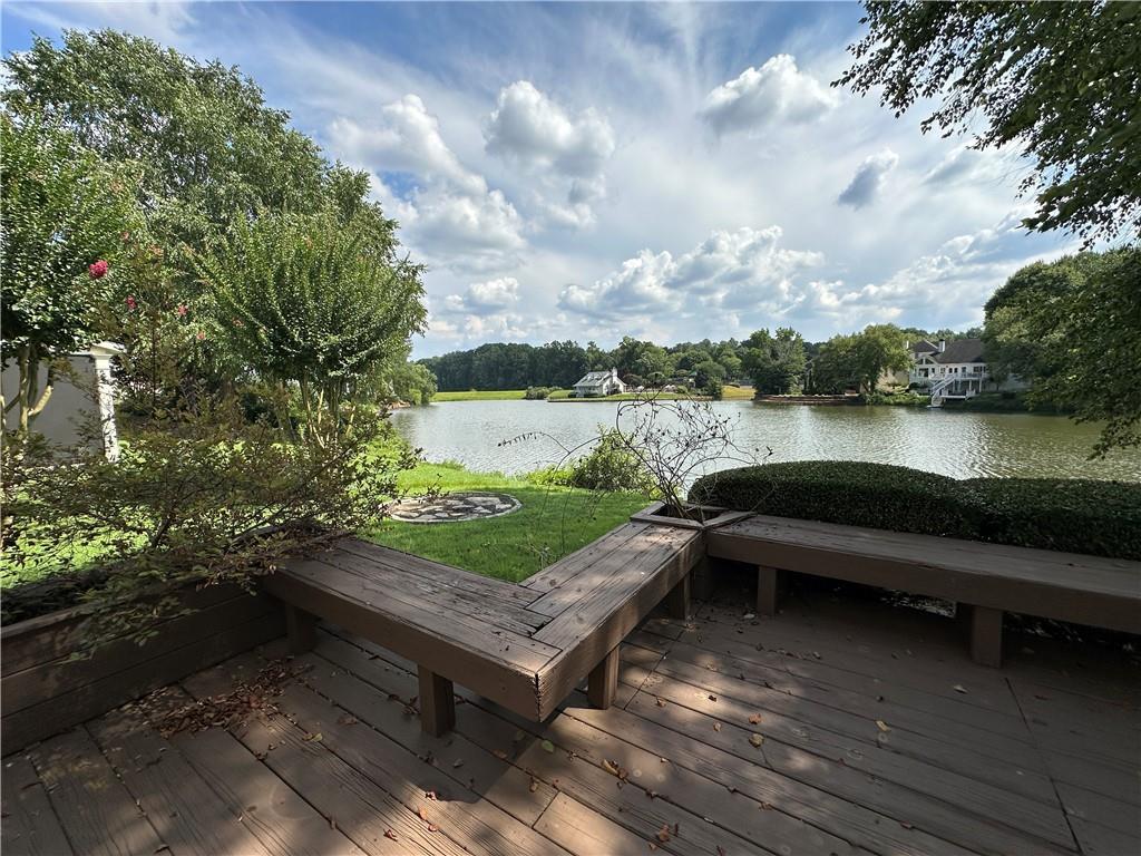 Primary Photo - 3960 Longlake Dr