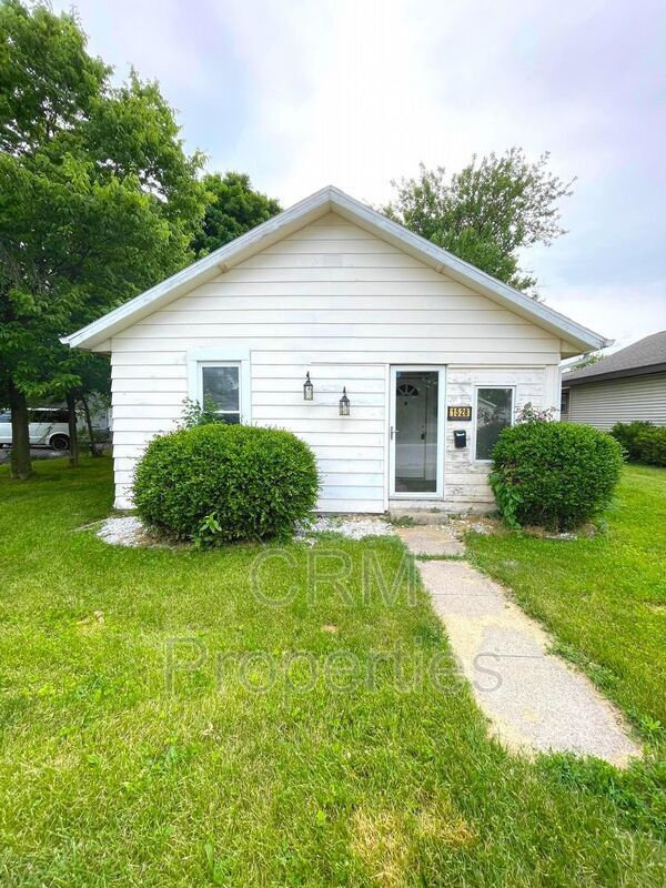 1528 S Market St, Kokomo, IN 46902 House for Rent in Kokomo, IN