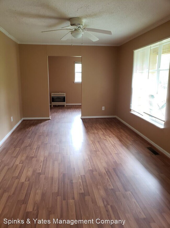 Building Photo - 3 br, 1 bath House - 1099 Mitchell Street