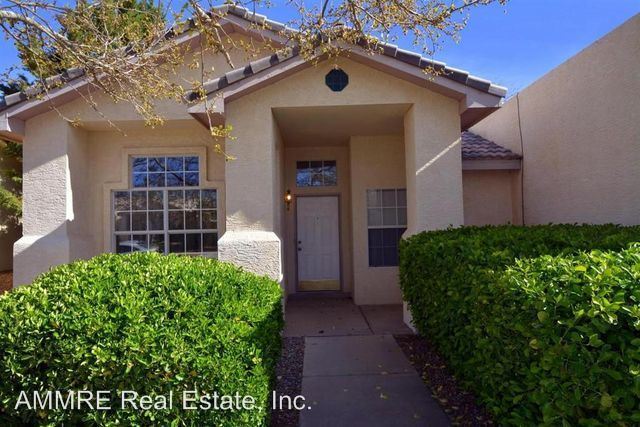 Building Photo - 8215 Camino Paisano NW