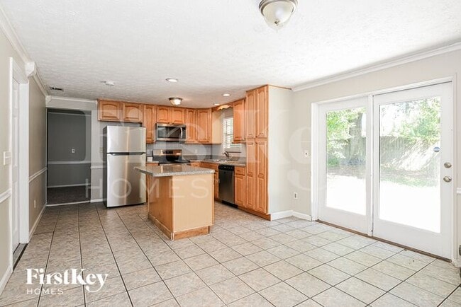 Building Photo - 4077 Huntington Forest Blvd