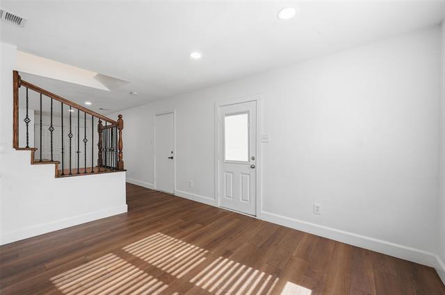 Foto del edificio - 2524 Tan Oak Dr