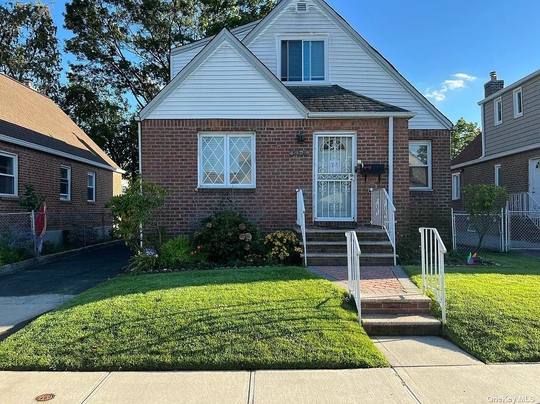 Foto principal - 225-28 108th Ave